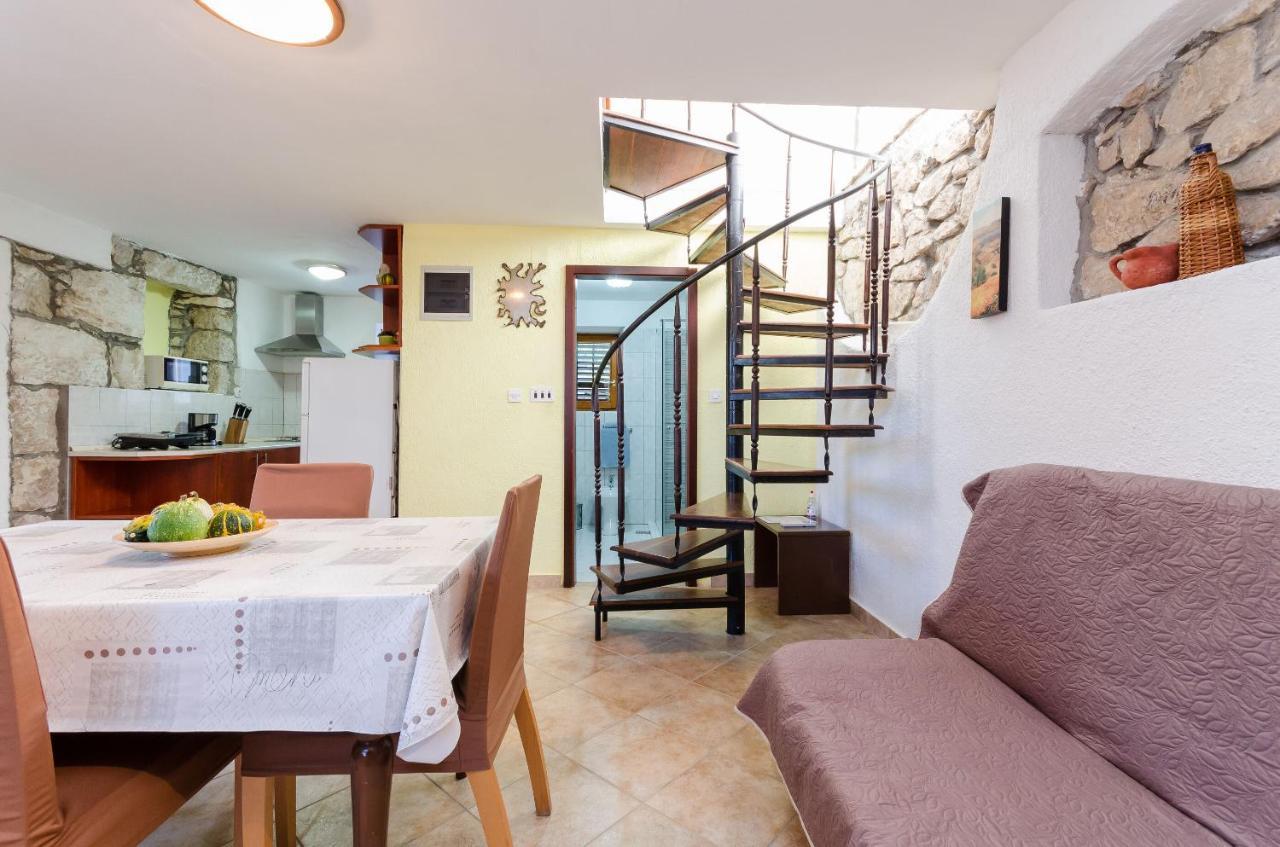 Apartment Josip Plomin Esterno foto