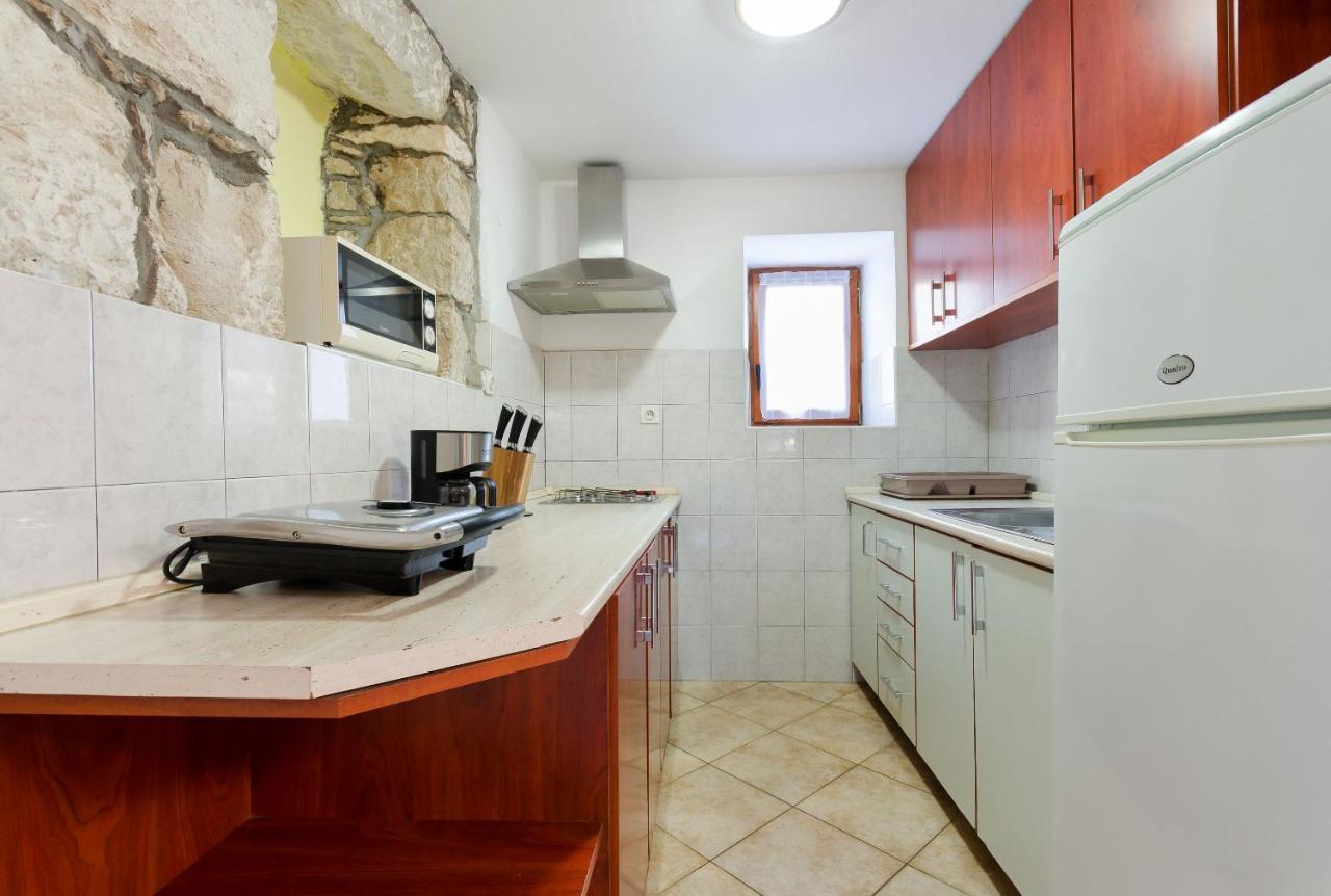 Apartment Josip Plomin Esterno foto