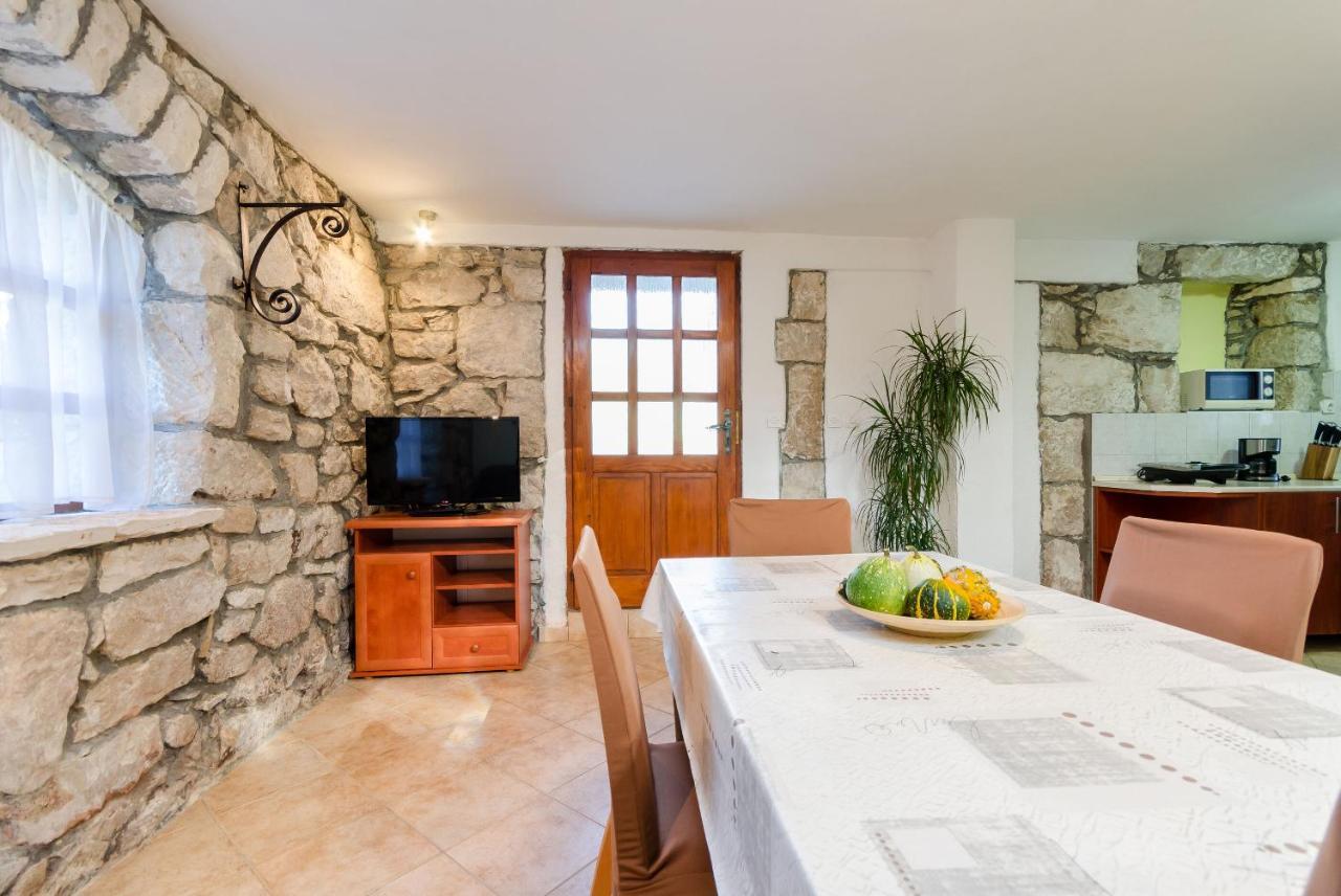 Apartment Josip Plomin Esterno foto