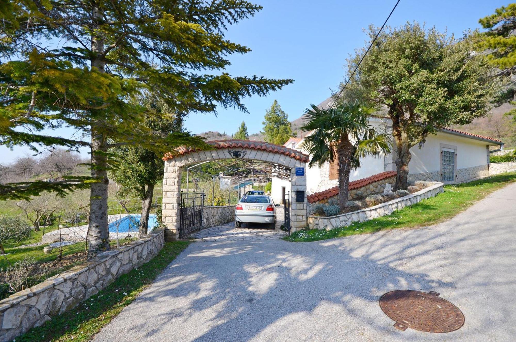 Apartment Josip Plomin Esterno foto